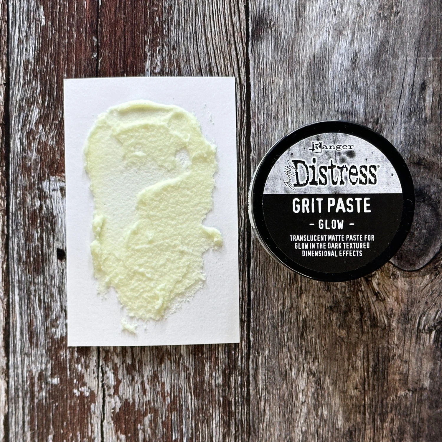 Tim Holtz Distress® Halloween Grit Paste Glow 5 Tim Holtz Distress® Halloween Grit Paste Glow - Image 3