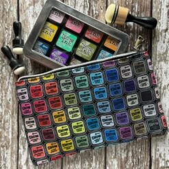 Tim Holtz Distress® Zipper Bag Small & Medium Bundle -RANGER ART SUPPLIES TDA85836 DistressZipperBag Medium 05 e16bb5ae dfe2 4d40 b242 c437c05f1b20
