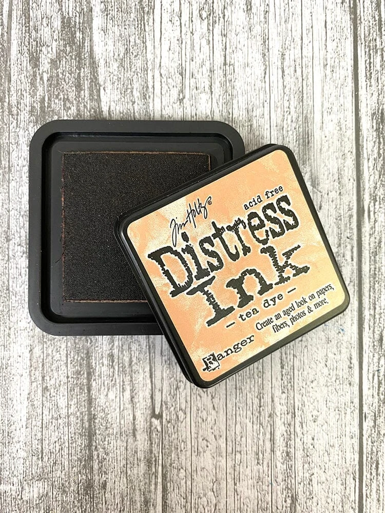 Tim Holtz Distress® Ink Pad Tea Dye 4 Tim Holtz Distress® Ink Pad Tea Dye - Image 2
